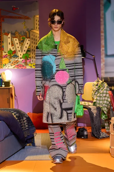 Look 42